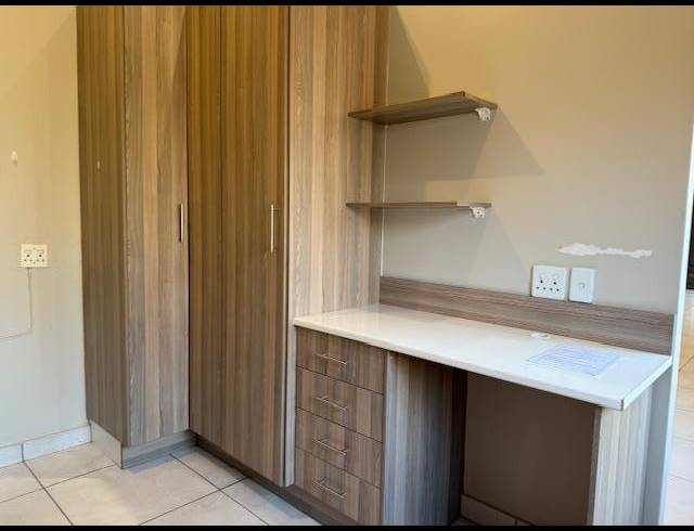 BUSINESS PROPERTY TO RENT IN EDENVALE